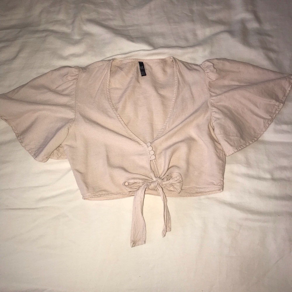 Blush Short Sleeved Tie Crop Top